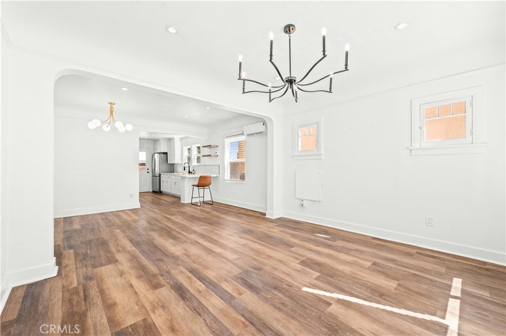 607 W 111th Place