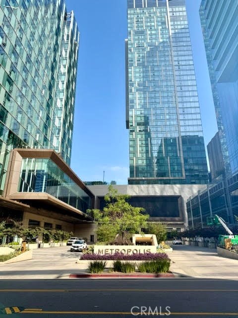 Photo of 889 Francisco, Los Angeles, CA 90017 (MLS # TR26173890)