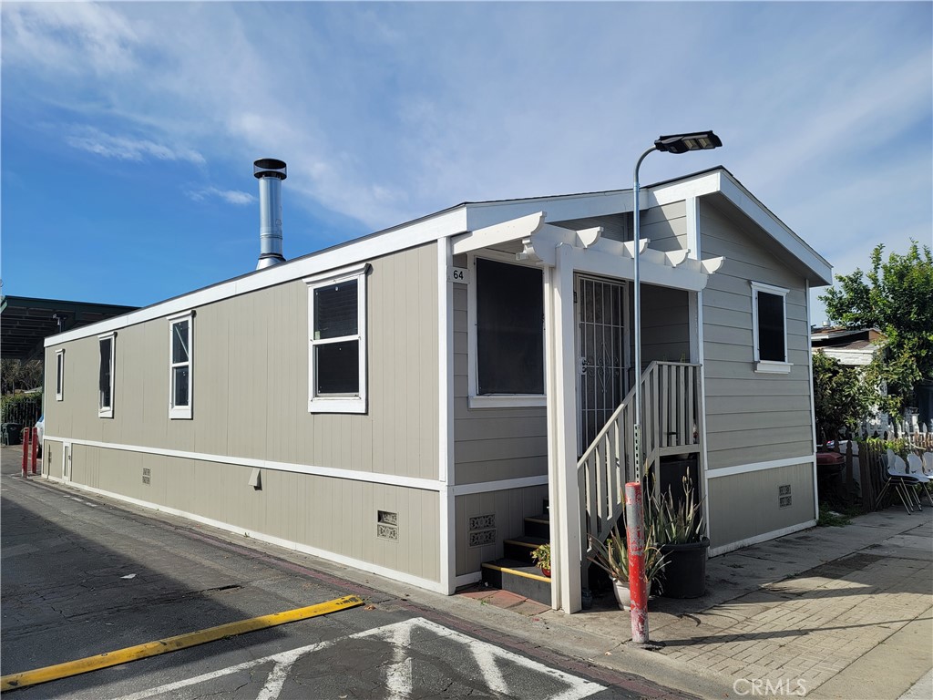 12265 Woodruff Avenue 64