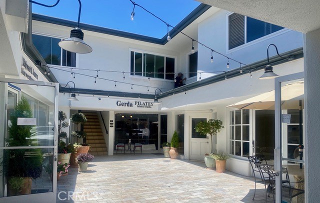 Live the island lifestyle in this delightful, upstairs 2-bedroom, 2-bathroom residence located in the heart of Balboa Island — one of Newport Beach's most desirable and iconic communities. This charming coastal apartment features brand-new windows and flooring. The spacious layout includes a comfortable living area with central AC and heating, two bedrooms and 2 bathrooms and a rare 1 car garage. Shared laundry available