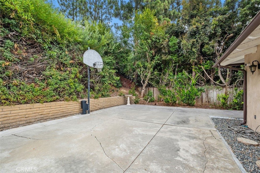 64 Royal Saint George, Newport Beach CA 92660 - Photo 24