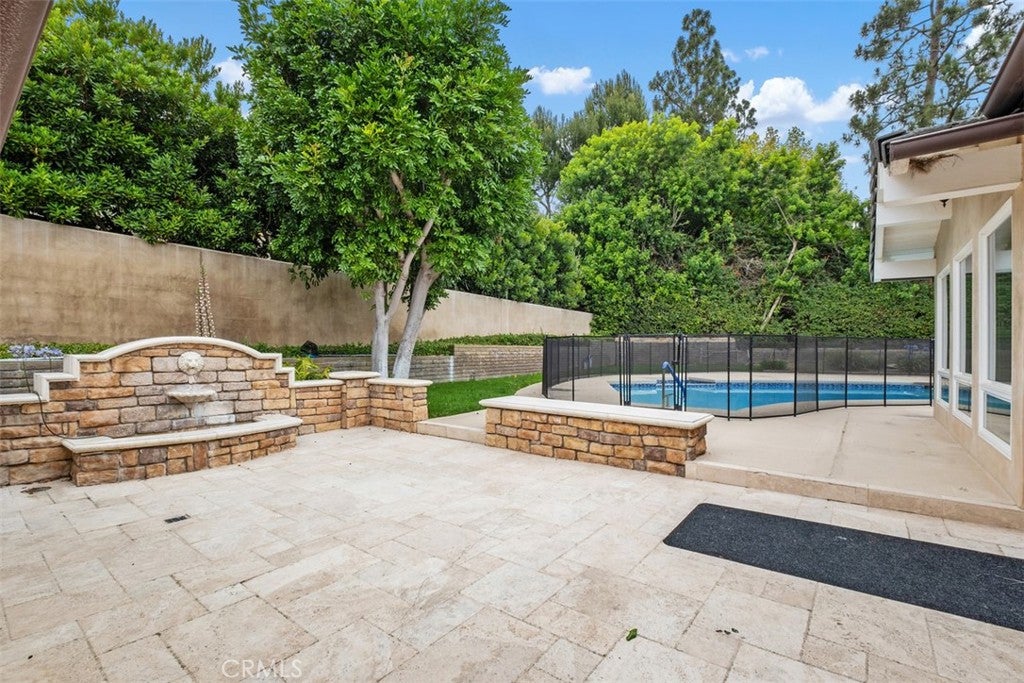 64 Royal Saint George, Newport Beach CA 92660 - Photo 26