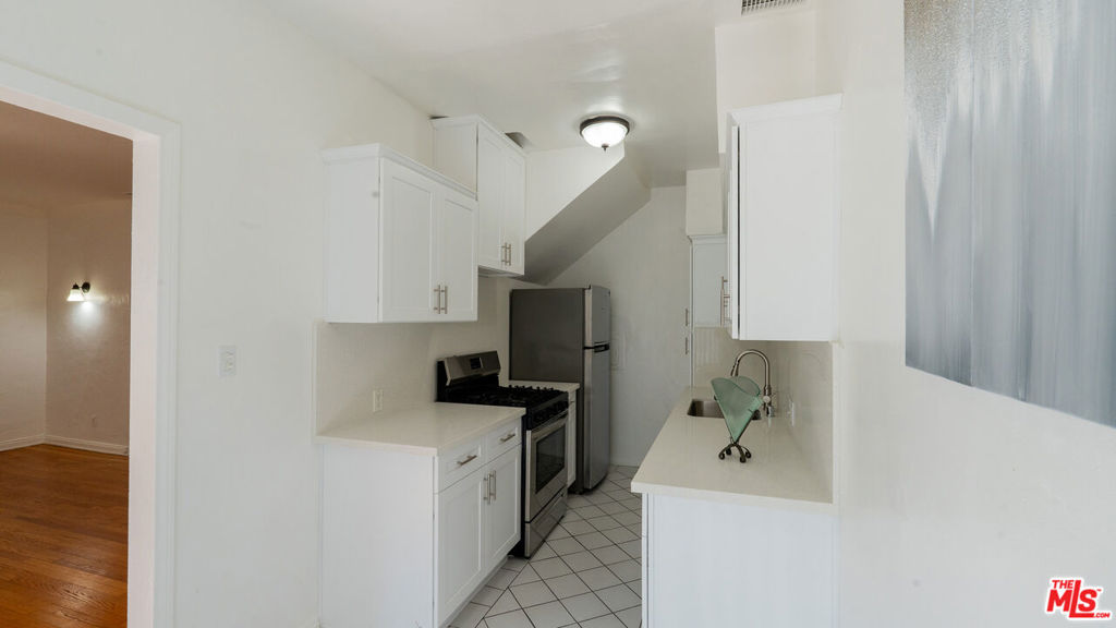 Properties 4 6336 Orange Street 7