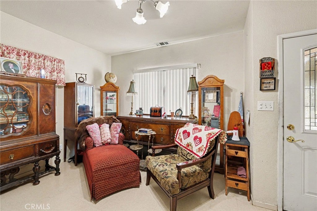 2031 W Swain Road