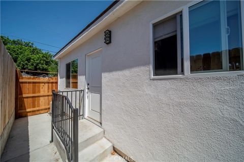 Photo of 8135 Noble Ave Ave, Panorama City, CA 91402 (MLS # GD26078633)