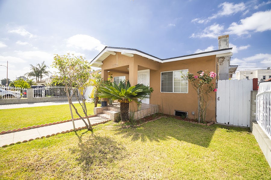 Large 3 bedroom home with central air and heat, spacious backyard with various fruit trees and an inviting open patio area. This home is just steps from all shopping necessities and walking distance to schools. With a two car detached garage, long driveway for several vehicles and room to grow, this is the perfect candidate for an ADU. Location is A+ with easy access to freeways, also a short distance to DTLA and all Los Angles has to offer. This is the walnut park area of Huntington park.