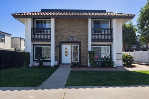 Photo of 679 W 18th Street #B, Costa Mesa, CA 92627 (MLS # NP26114928)