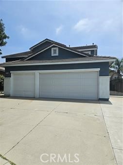 Great opportunity to rent this four-bedroom, three-bathroom home with lots of amenities. Take advantage of the convenient location with access to schools, shopping, freeways and parks. On a cul-de-sac with RV parking, three car garage, one bedroom and bath downstairs and a backyard for relaxing and entertaining. Kitchen with granite counter tops, lots of cabinets and stainless-steel appliances. Freshly painted inside and outside, new flooring all around, high ceiling and defined dining, living and family rooms all the more makes this the ideal home for you and your family.
Hurry, this won't last long on the market.