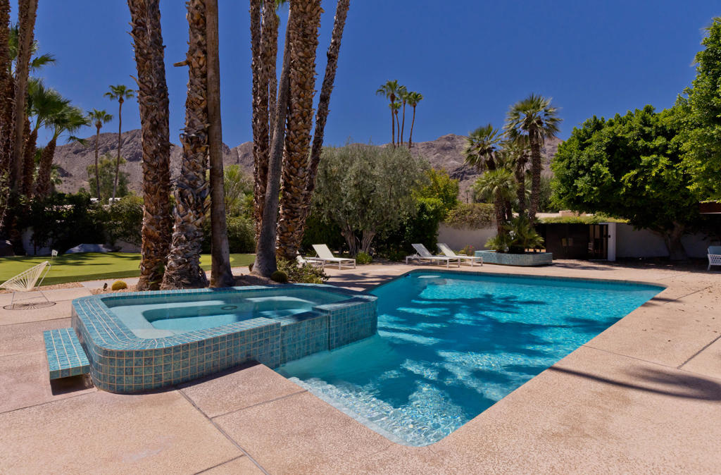 Thunderbird C.C. - Residential