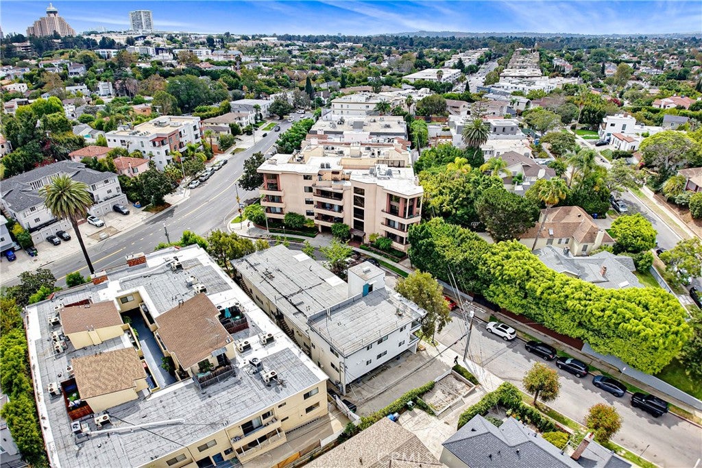 1975 S Beverly Glen