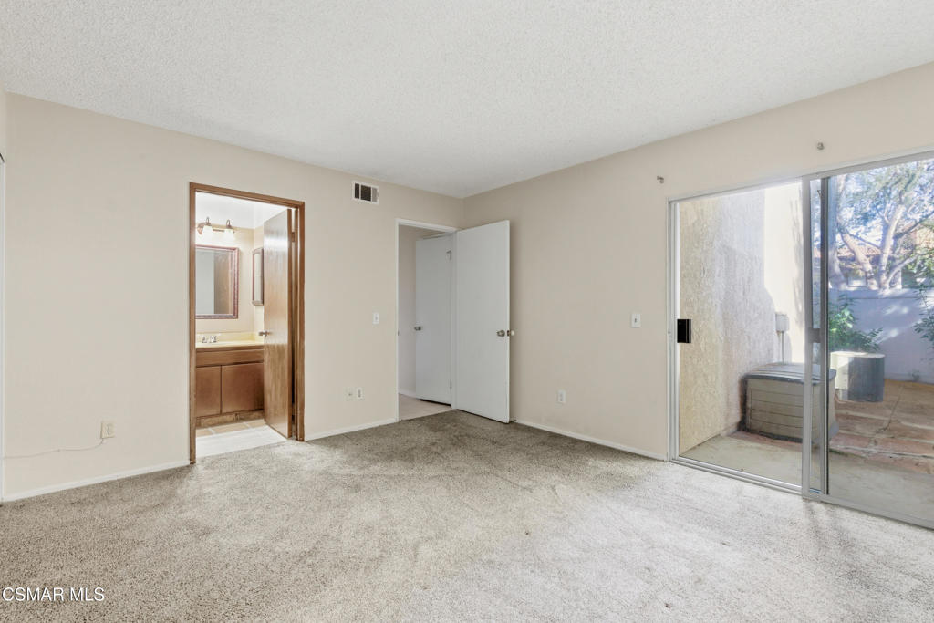 Varsity Park (S. of Campus Pk)-236 - 1001762 - Residential