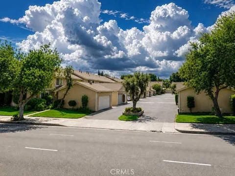 MLS: SR26099945