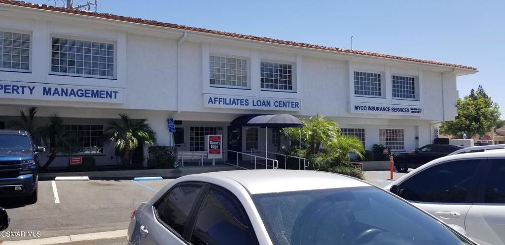 3275 E Thousand Oaks