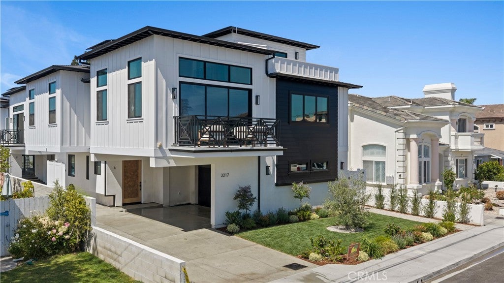 2217 Bataan Road