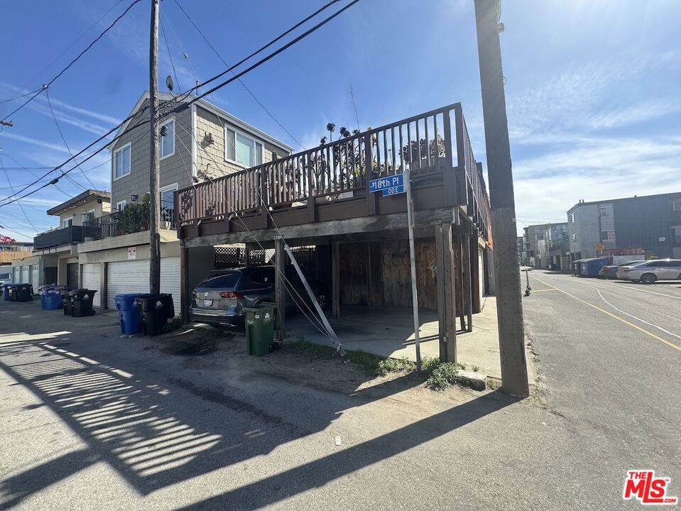 9 19th Avenue