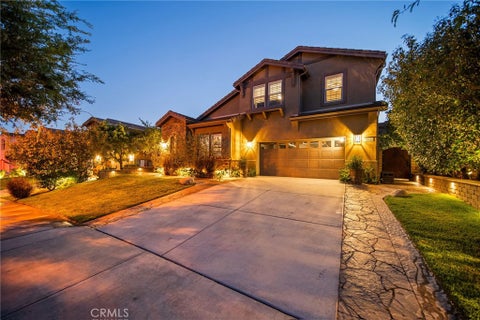 Photo of 28649 Farrier DR, Valencia, CA 91354 (MLS # SR26136079)