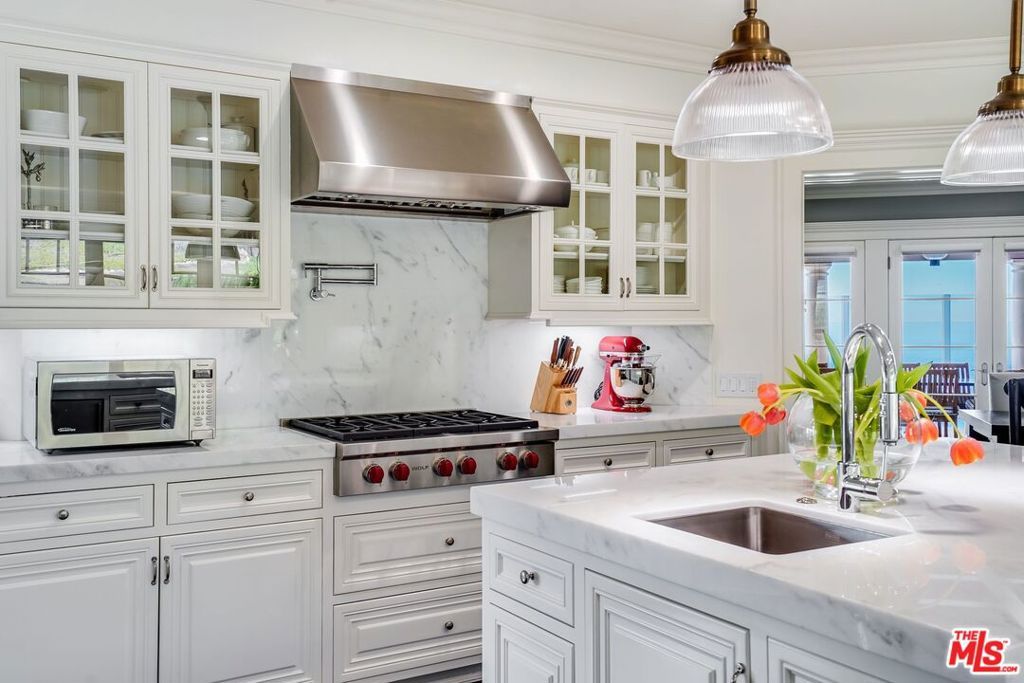 Photo of 6277 Sea Star Drive, Malibu, CA 90265 (MLS # 25613951)