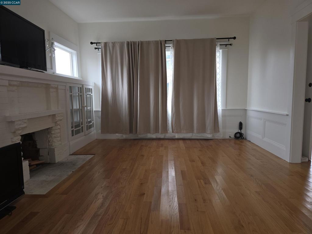 DOWNTOAREA - Residential Lease