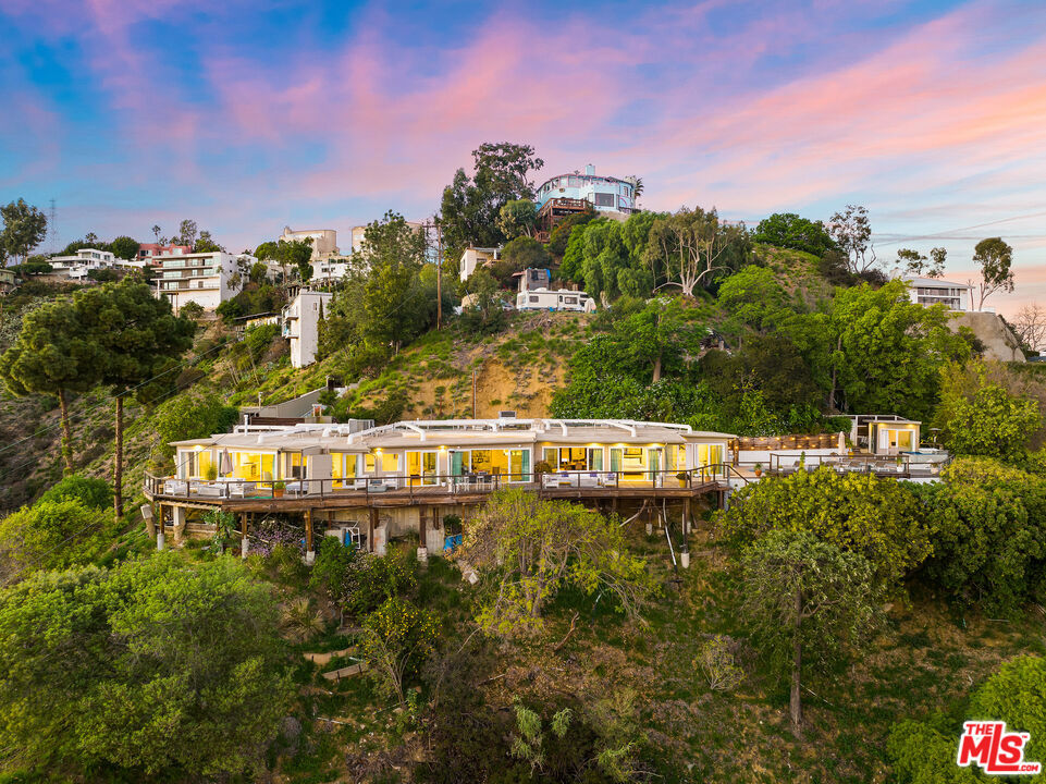 8494 Cole Crest Drive