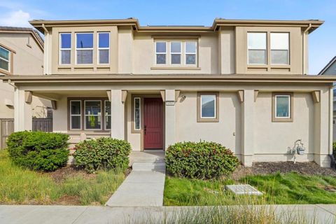 Photo of 6060 Charlotte Drive, San Jose, CA 95123 (MLS # ML82032043)