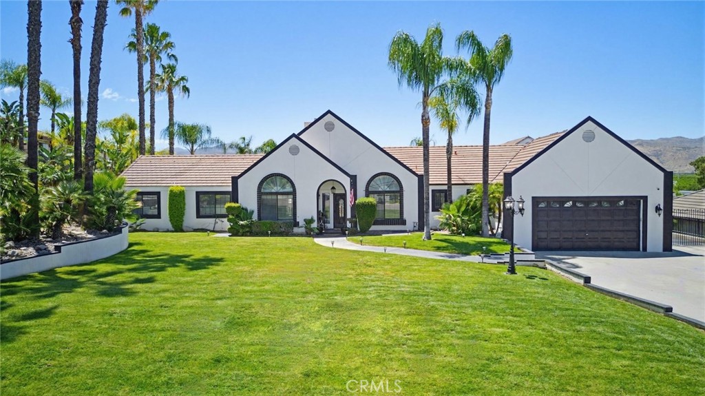 44263 Charlotte Drive