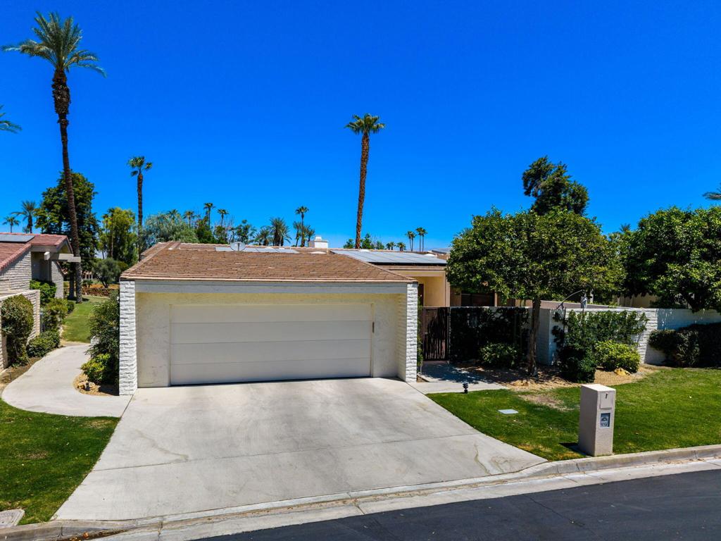 Desert Horizons C.C. - Residential