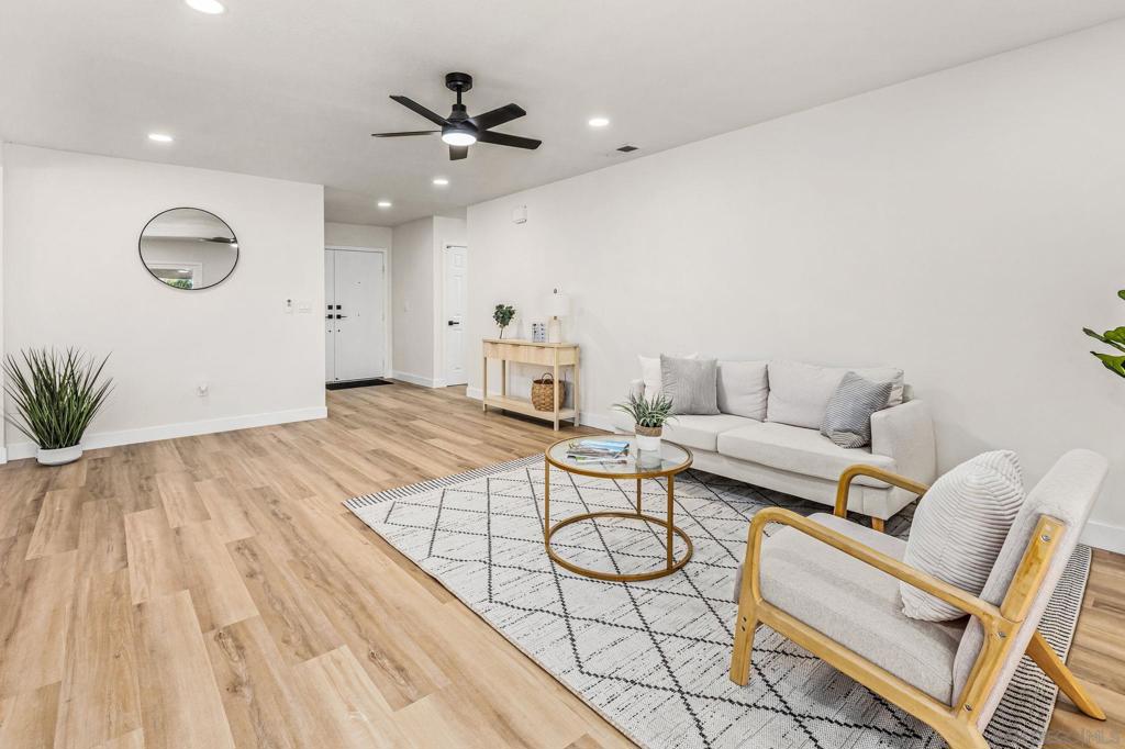 Properties 1 4137 Alana Cir