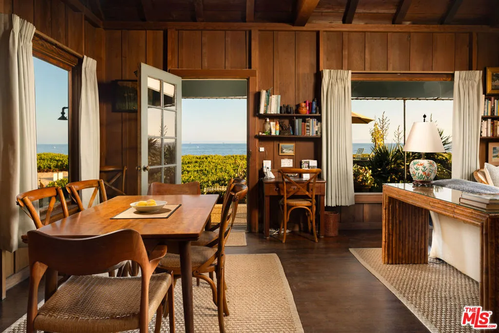 Santa Barbara, California 93108, United States, 3 Bedrooms Bedrooms, ,3 BathroomsBathrooms,Residential,Active,197227