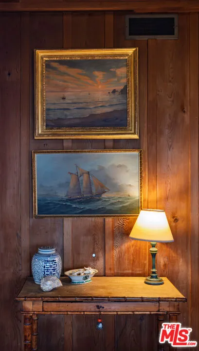 Santa Barbara, California 93108, United States, 3 Bedrooms Bedrooms, ,3 BathroomsBathrooms,Residential,Active,197227