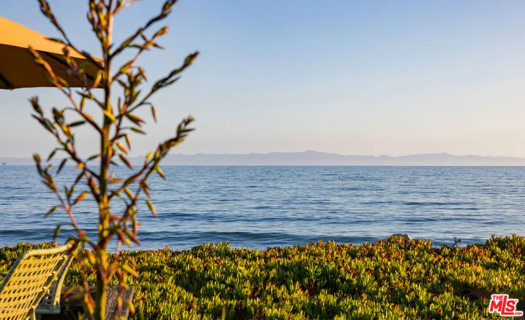 Santa Barbara, California 93108, United States, 3 Bedrooms Bedrooms, ,3 BathroomsBathrooms,Residential,Active,197227