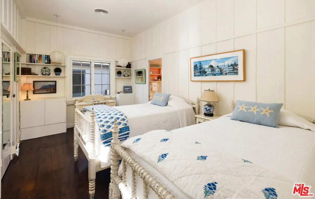 Santa Barbara, California 93108, United States, 3 Bedrooms Bedrooms, ,3 BathroomsBathrooms,Residential,Active,197227