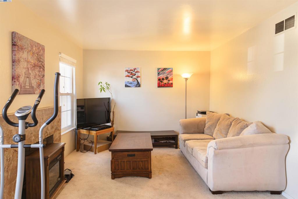 NORTH FREMONT - Residential