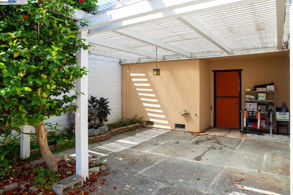 NORTH FREMONT - Residential