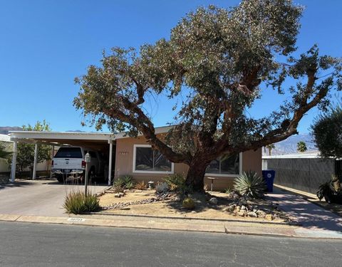 Photo of 39791 Chimney Flats Drive, Palm Desert, CA 92260 (MLS # 219144625DA)