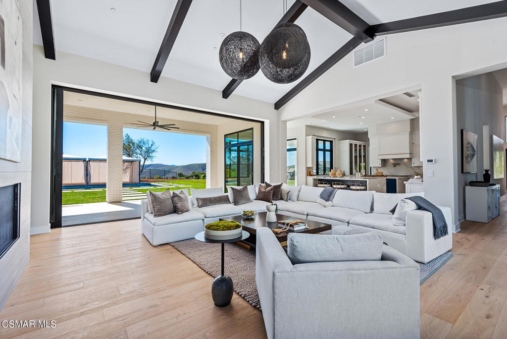 Unknown-999 - Residential