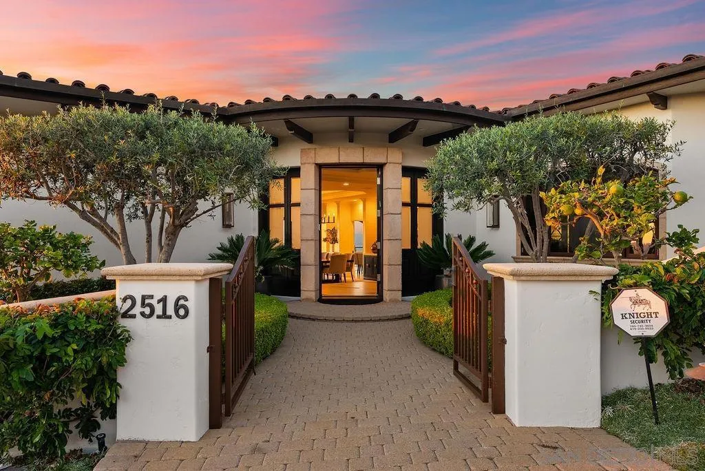 La Jolla, California 92037, United States, 5 Bedrooms Bedrooms, ,7 BathroomsBathrooms,Residential,Active,249840