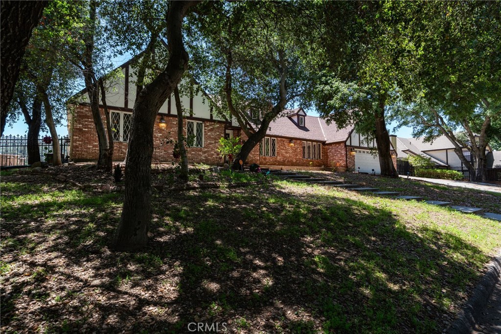 37095 Oak View Road