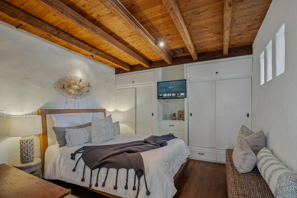 Magnesia Falls Cove - Residential Lease