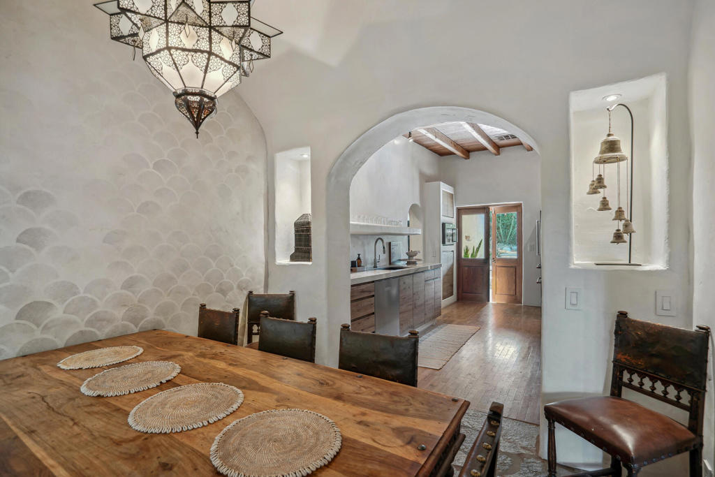 Magnesia Falls Cove - Residential Lease
