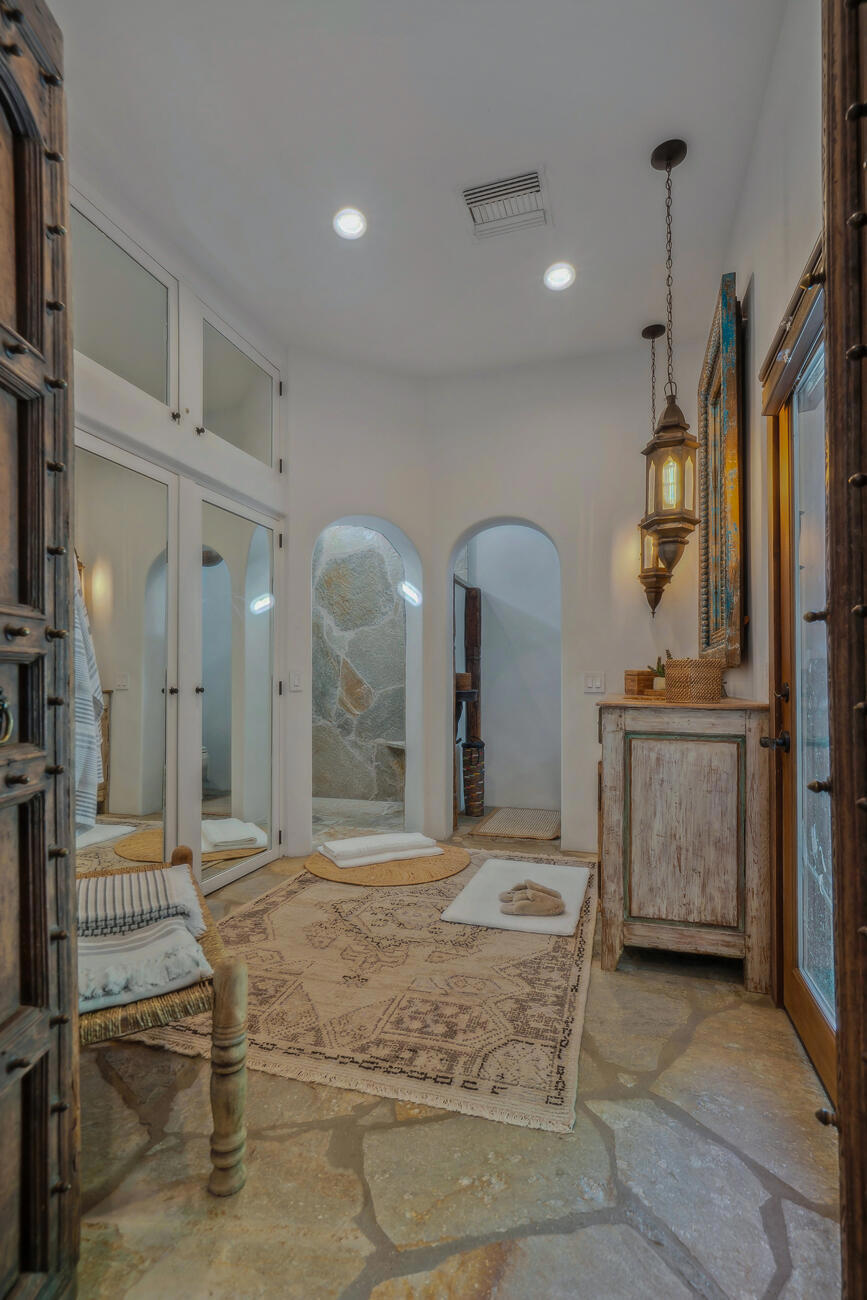 Magnesia Falls Cove - Residential Lease