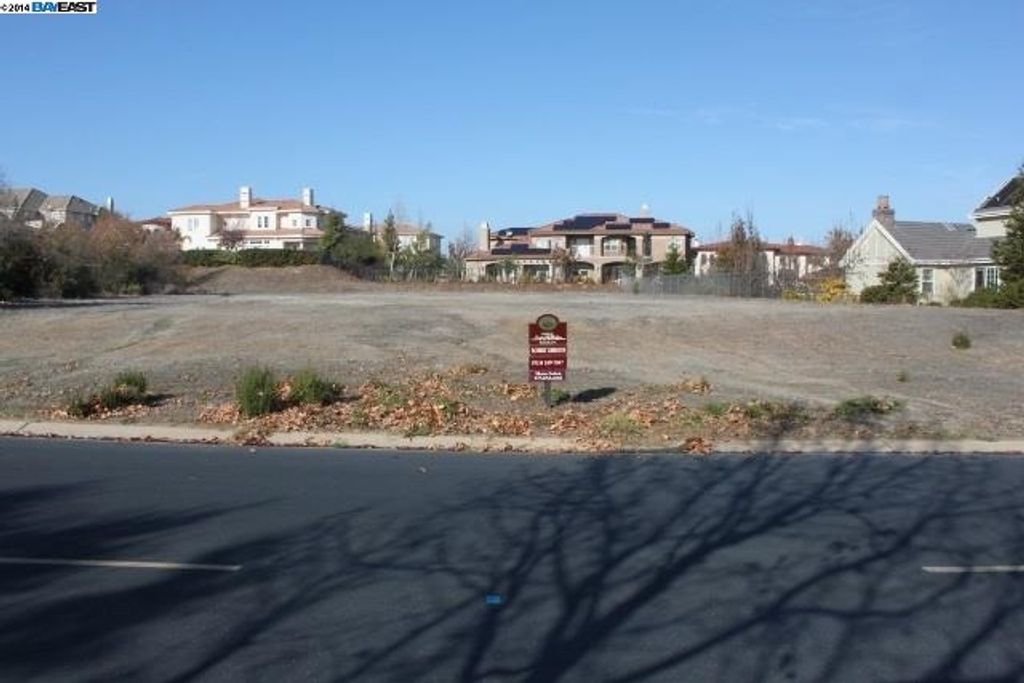 listing image 130721494281081970952