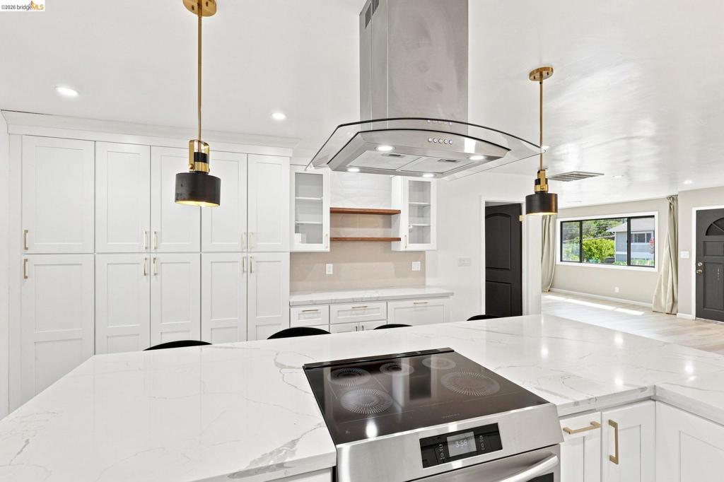 2303 Monte Vista Dr.