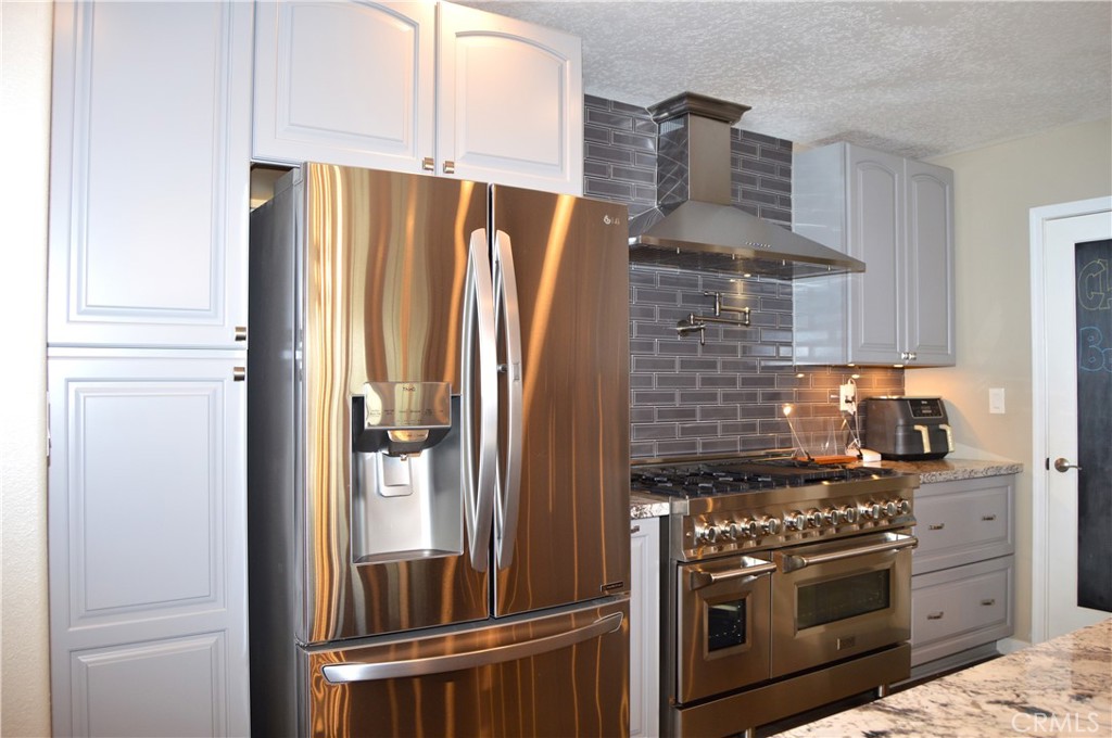 35685 Sleepy Hollow Lane