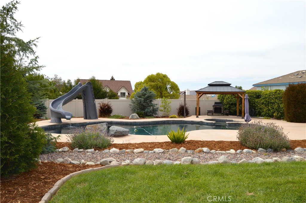 35685 Sleepy Hollow Lane