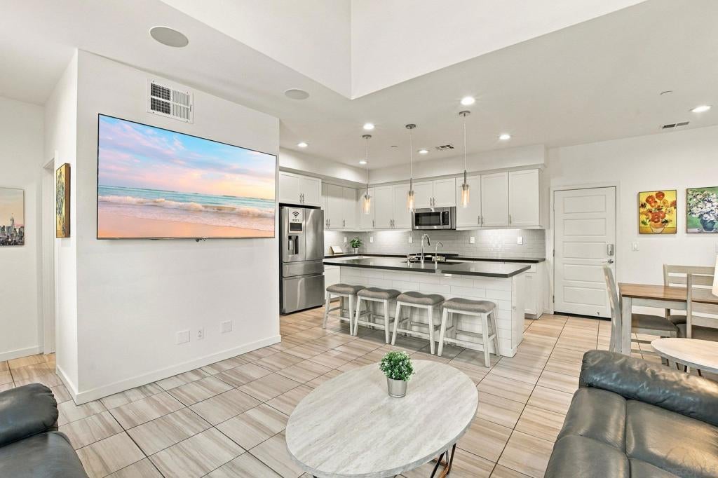 2174 Element Way