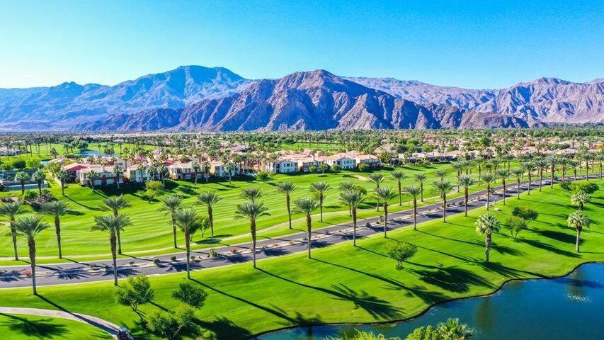 Mountain View CC - Residential Lease