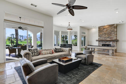 Mountain View CC - Residential Lease