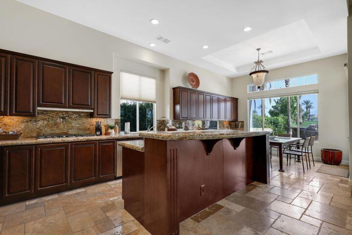 Mountain View CC - Residential Lease