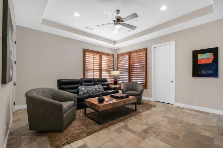 Mountain View CC - Residential Lease