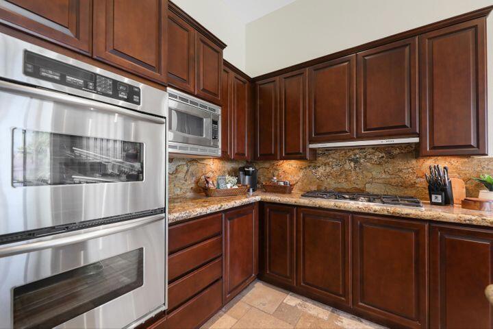 Mountain View CC - Residential Lease
